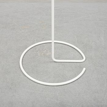 Staffan Holm, klädhängare, "Visp, Blå Station.