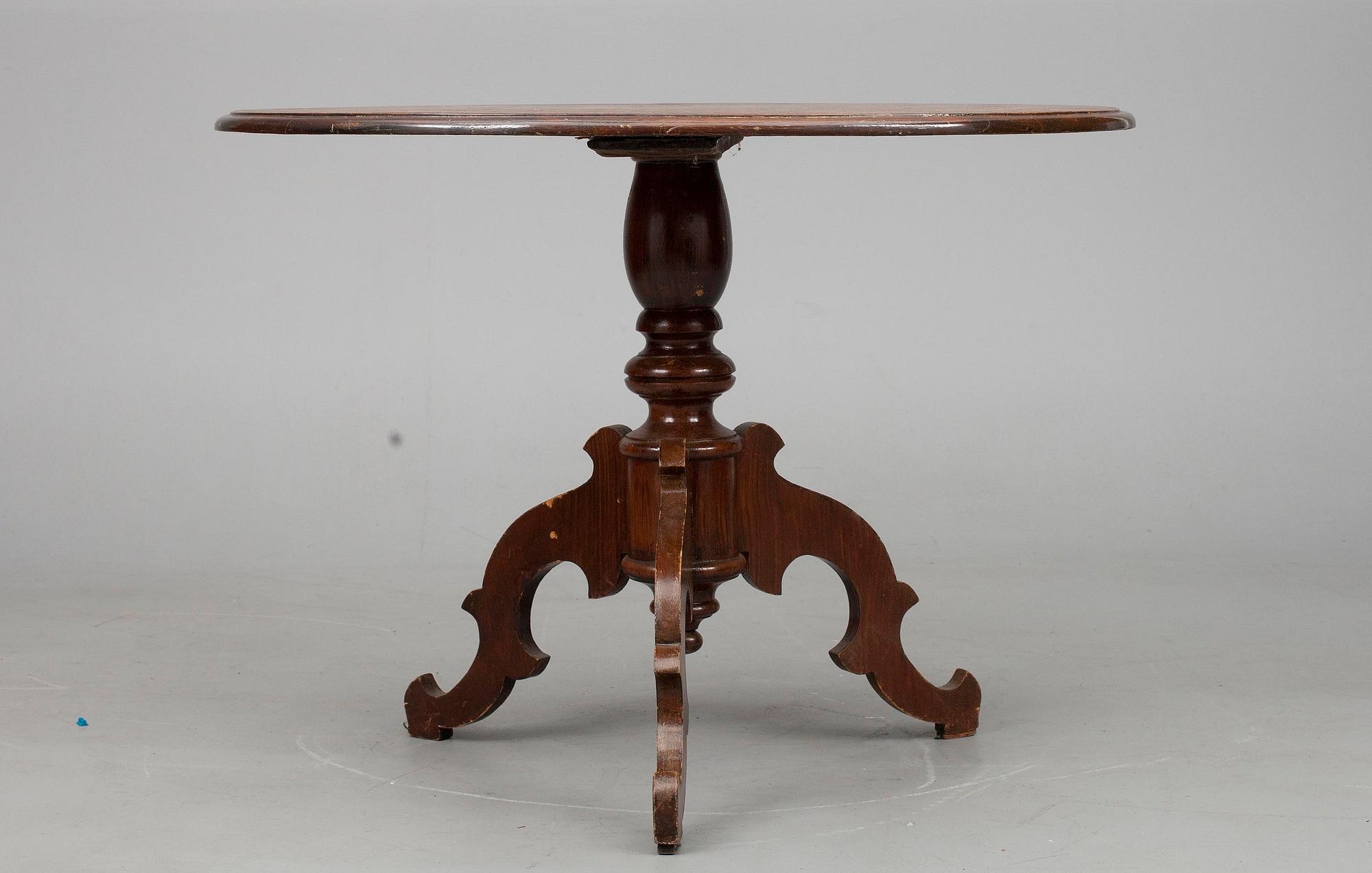 BORD, rokokostil, sekelskiftet 1800/1900-tal.