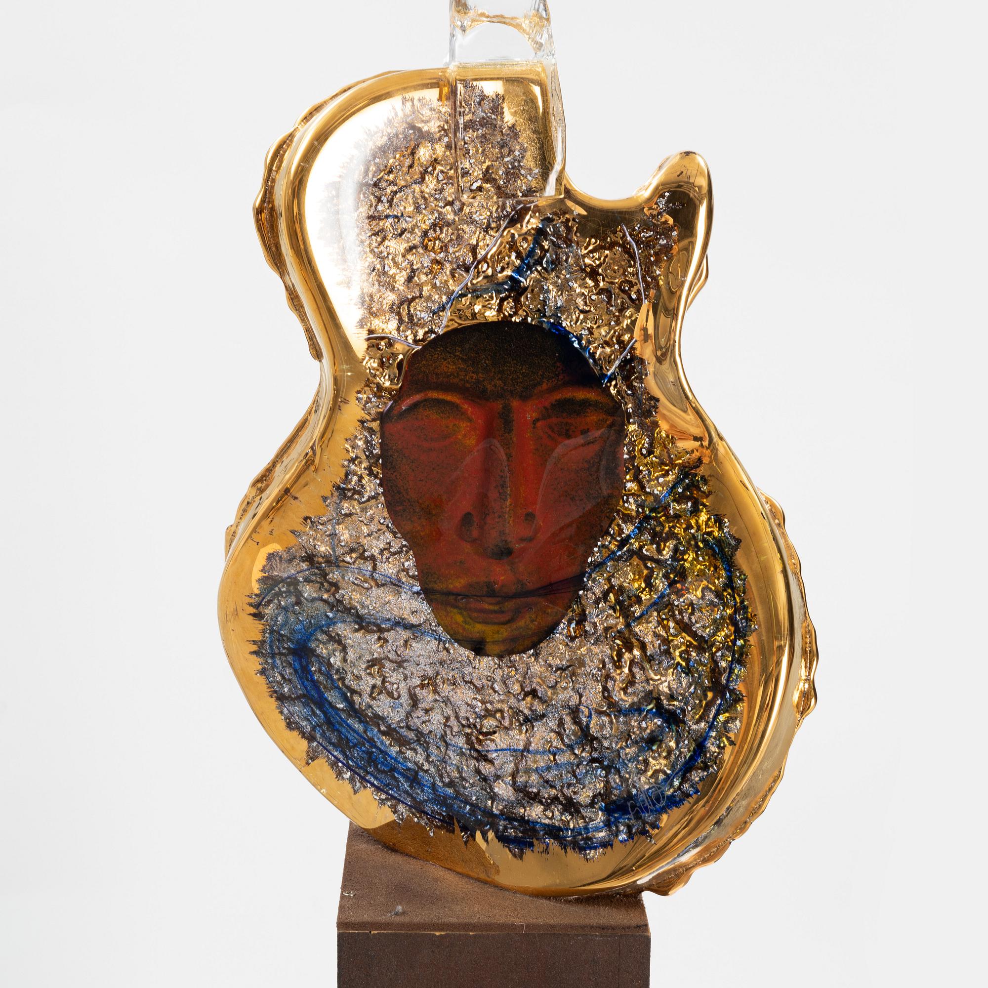 Kjell Engman, skulptur, glas, "Gitarr", Kosta Boda Unique.