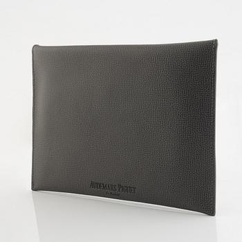 Audemars Piguet, clutch, 16 x 23 cm.