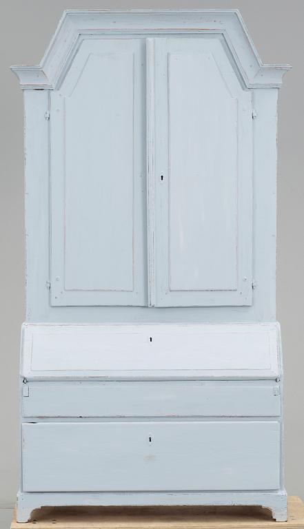 SKRIVSKÅP, troligen Jämtland, sent 1700-tal.