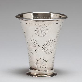 BÄGARE, silver, Jöns Lund, Skara (1746-1771). Vikt ca 48 g.