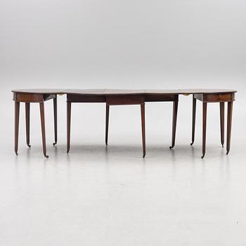 A late Gustavian dining table, 19th century.
