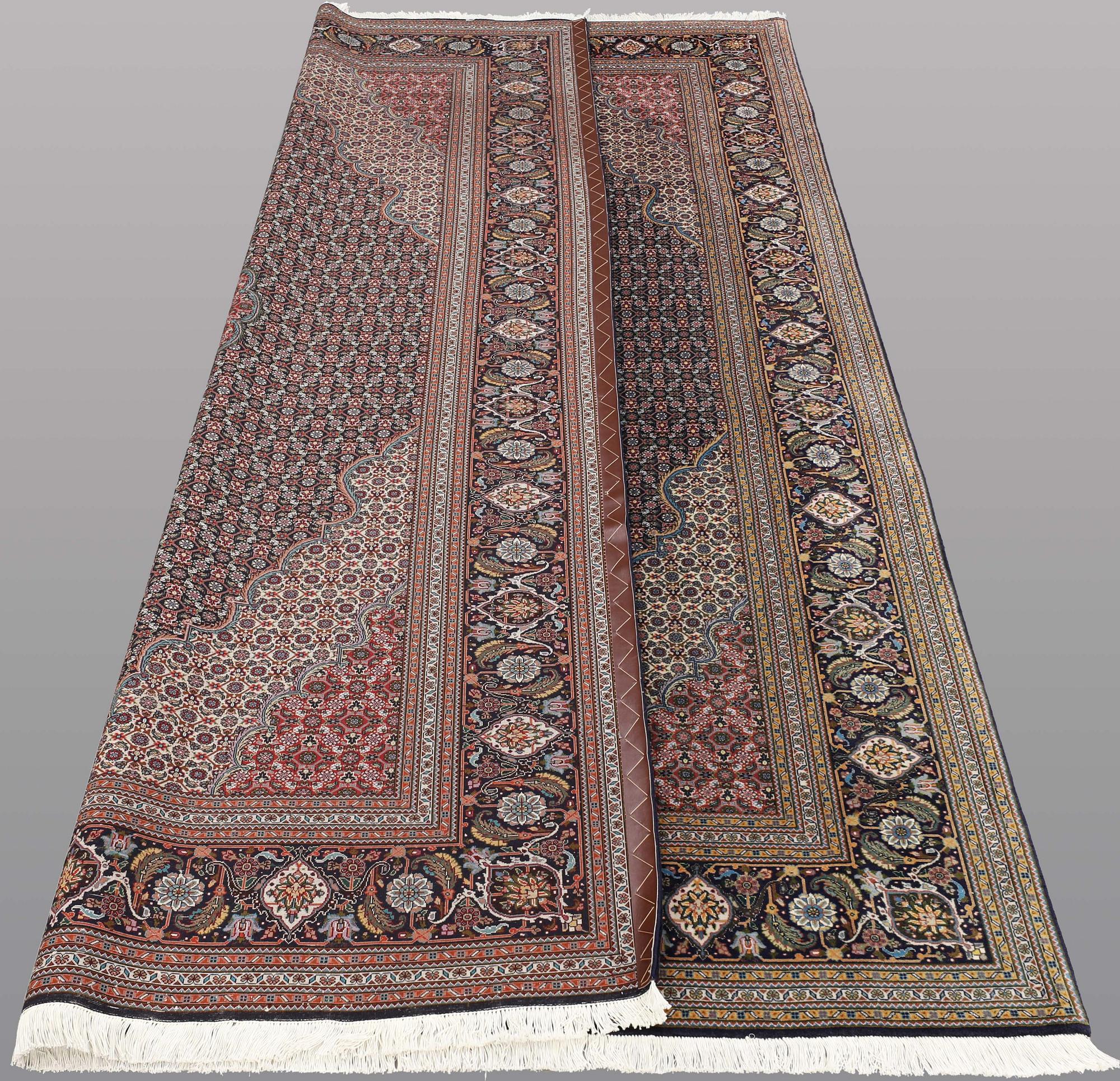 MATTO, Tabriz part silk, so called 50 Radj, ca 300 x 202 cm.