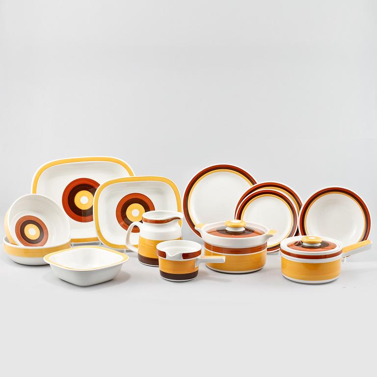 MATSERVIS, "Fokus", 63 delar, porslin, Carl-Harry Stålhane, Rörstrand, 1970-tal.