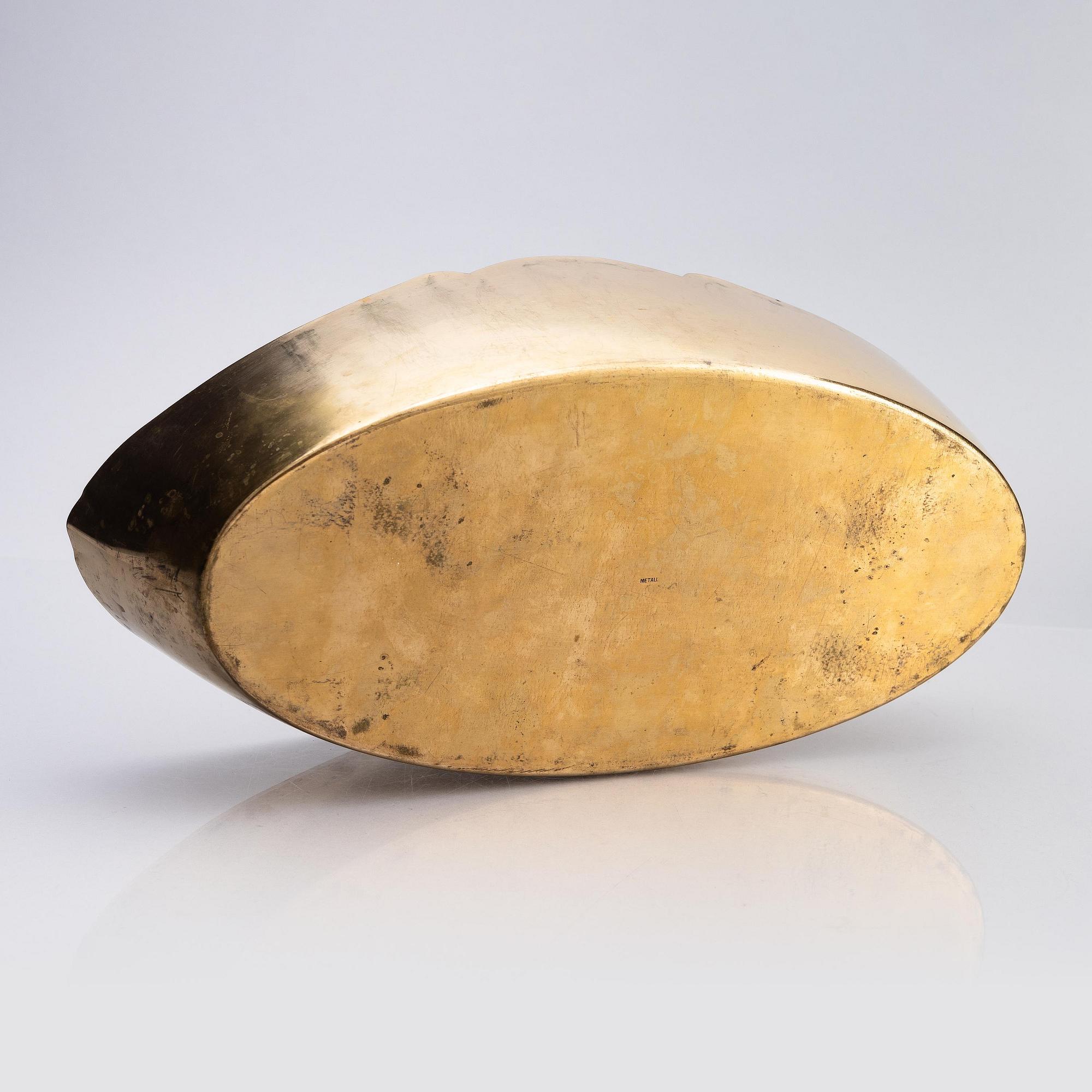 A Swedish early 20th century silver jardinière, mark of Johan Gustaf Hentzell, Kalmar 1904.
