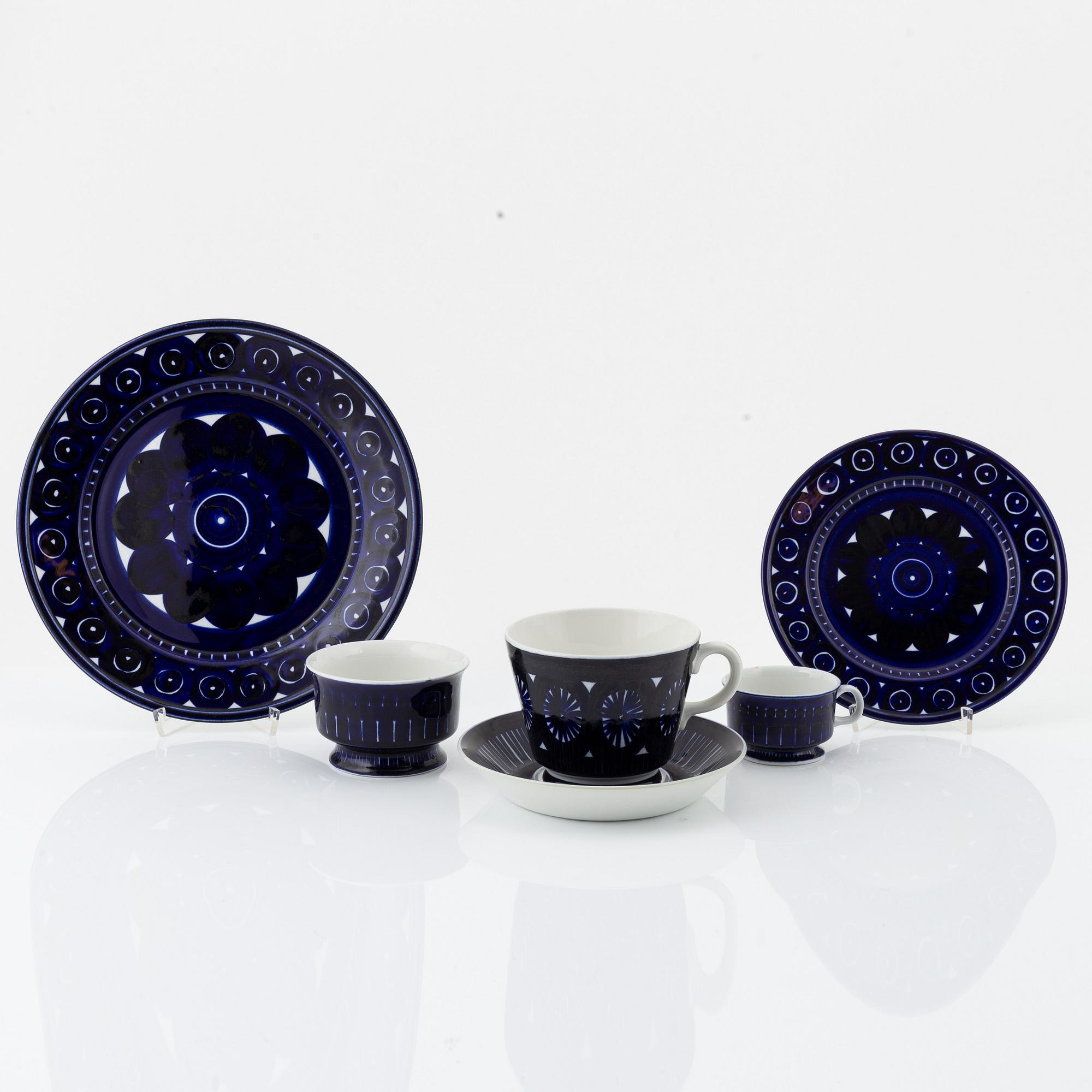 Ulla Procopé, matservis, 36 delar, "Valencia", Arabia, Finland.