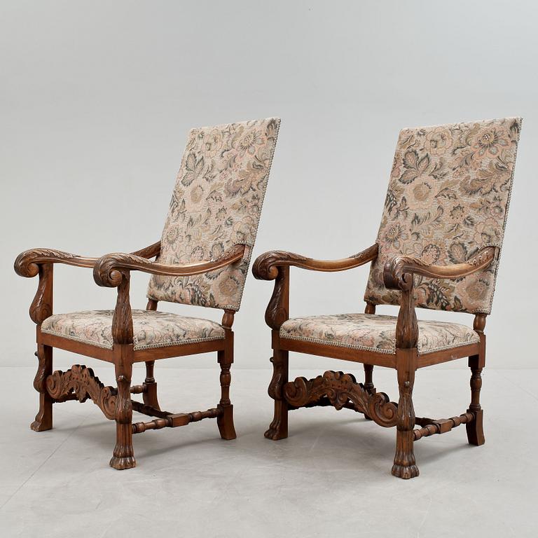 KARMSTOLAR, ett par, barockstil, 1900-talets första hälft.