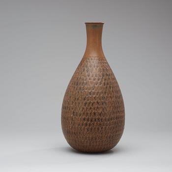 A Stig Lindberg stoneware vase, Gustavsberg Studio 1958-59.