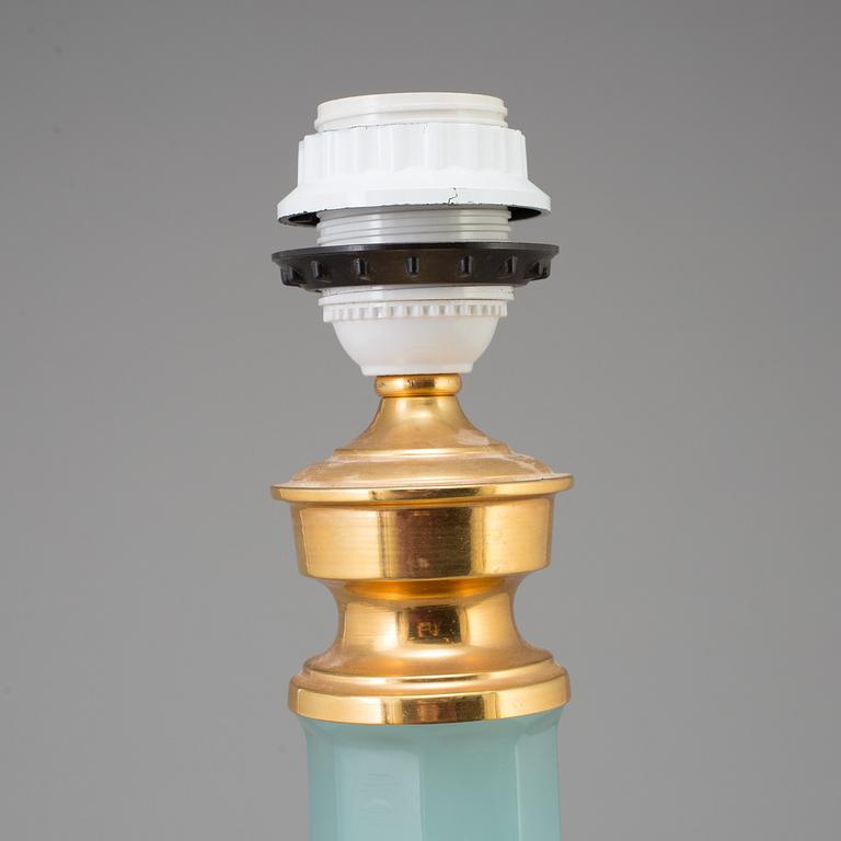 A CENEDESE MURANO TABLE LAMP, ITALY. MIDDLE OF 20TH CENTURY.