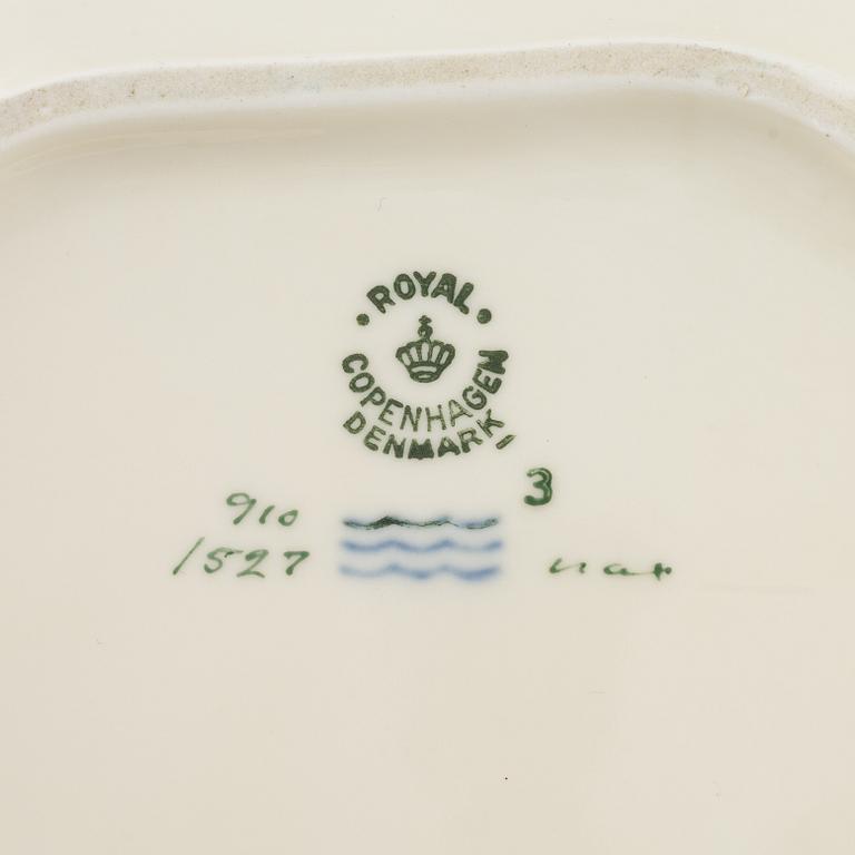 A 26-piece porcelain coffee service, "Frijsenborg", Royal Copenahgen, Denmark.
