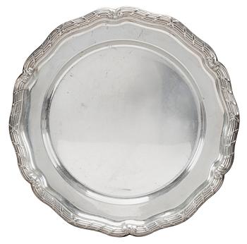 14. A ROUND SILVER TRAY,