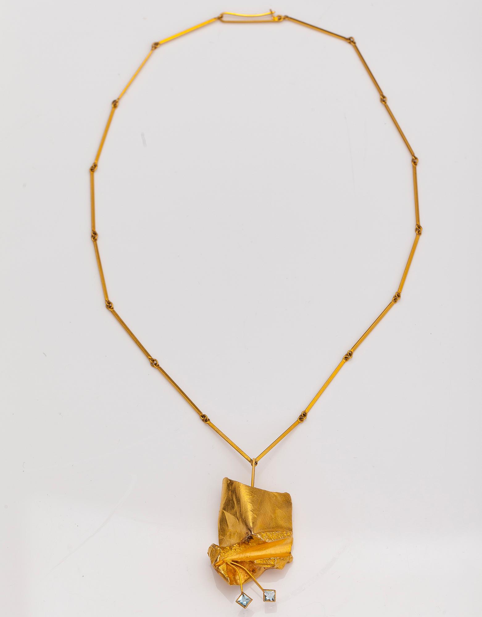 BJÖRN WECKSTRÖM, An 18K gold necklace"Tuulenpuuska" with two aquamarines. Lapponia 1967.