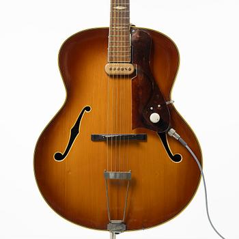 Herman Carlsson Levin, akustisk gitarr, "Modell 22", Sverige, 1945.