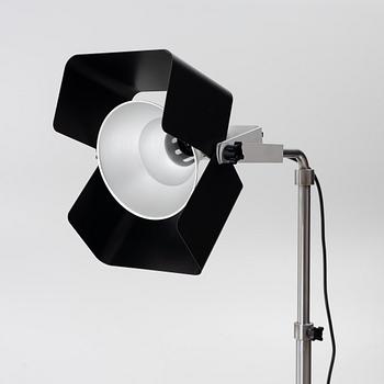 Yrjö Kukkapuro, golvlampa, "YK100C", Blond, samtida.