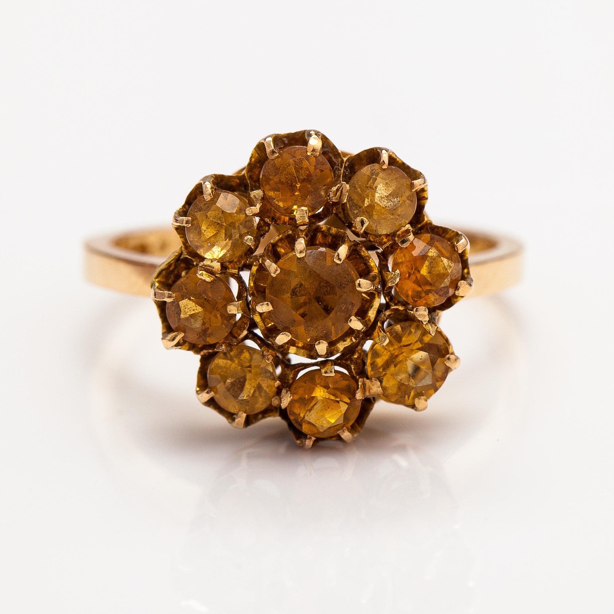 Torbjörn Tillander, A 14K gold jewellery suite with citrines. Helsinki 1981.