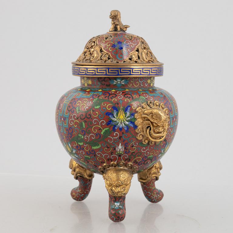 A Chinese cloisonné tripod censer, late Qing dynasty.