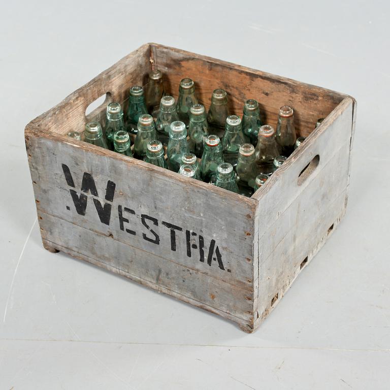 DRICKABACK samt FLASKOR, 30 st, 1900-talets första hälft.