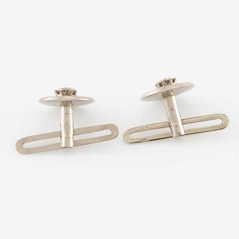 Skjortknappar, ett par, 18K vitguld och briljantslipade diamanter.