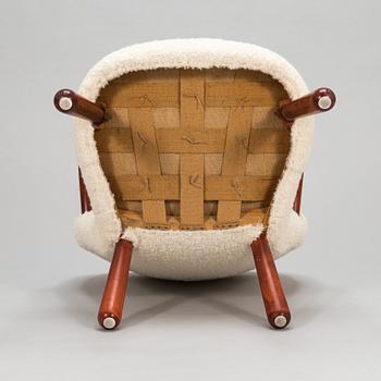 Philip Arctander, todennäköisesti, nojatuoli, Clam chair". Suunniteltu noin 1944.