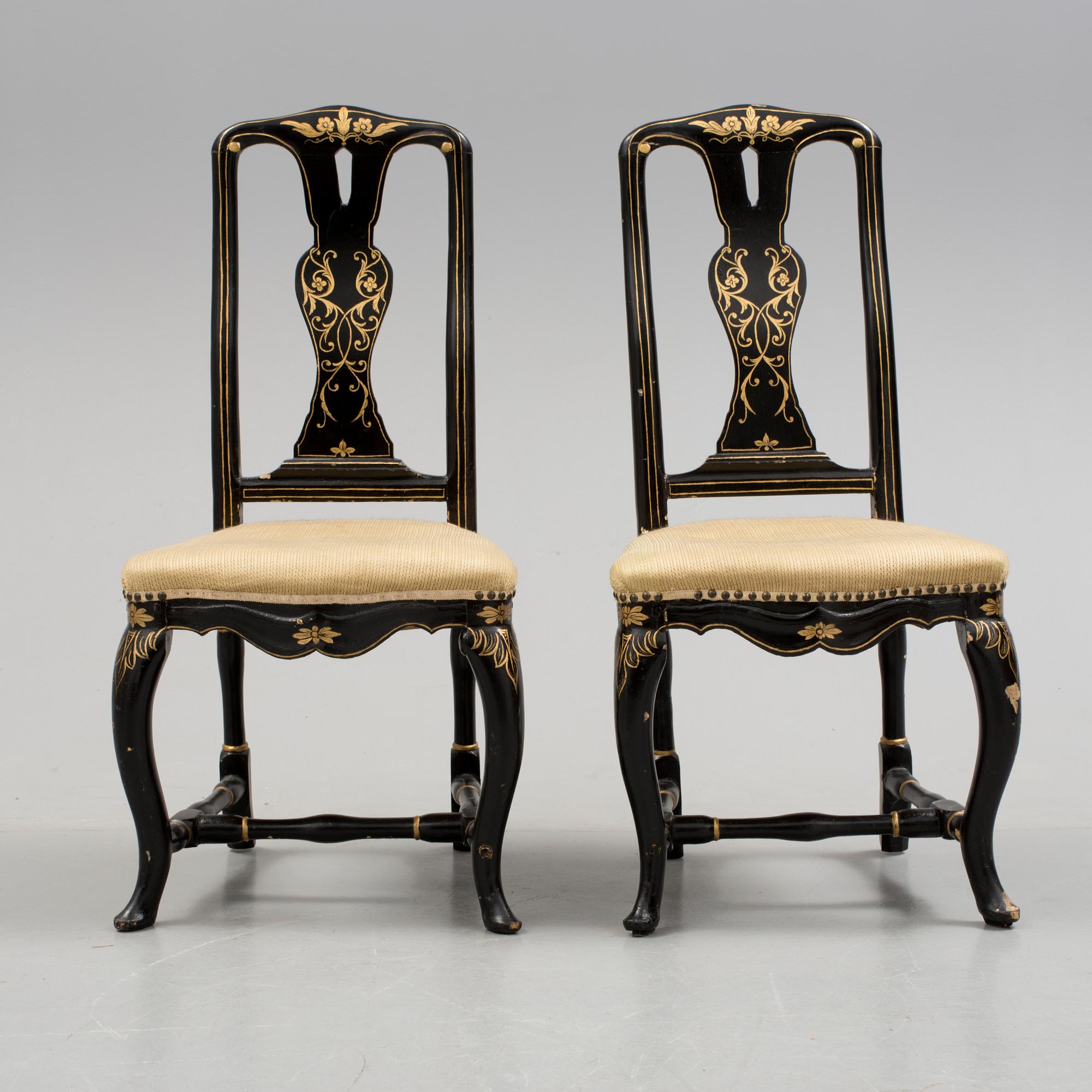 STOLAR, ett par, senbarock, 1700-tal.