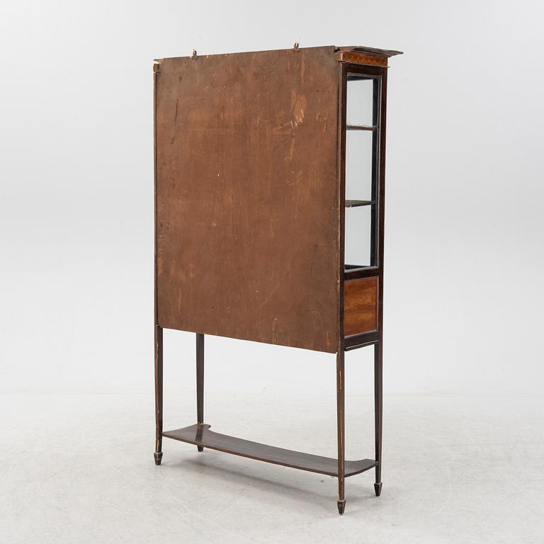 A Georgian style mahogany veneered display cabinet, early 20th century,