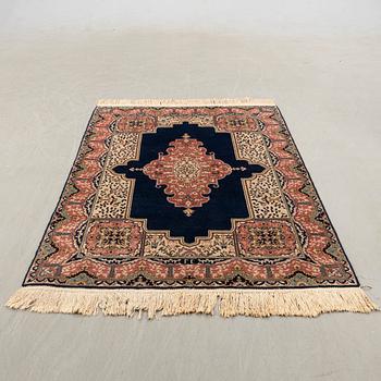 Matta, Kirman, old/semiantik, ca 210 x 140 cm.