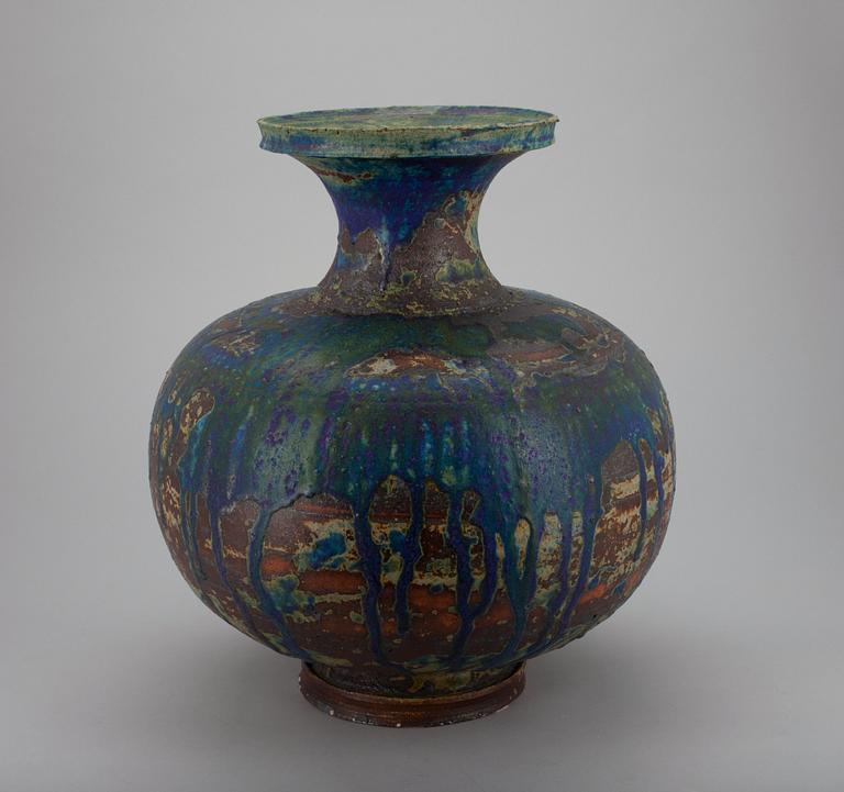 Kyllikki Salmenhaara, KERAMIIKKAMALJAKKO.