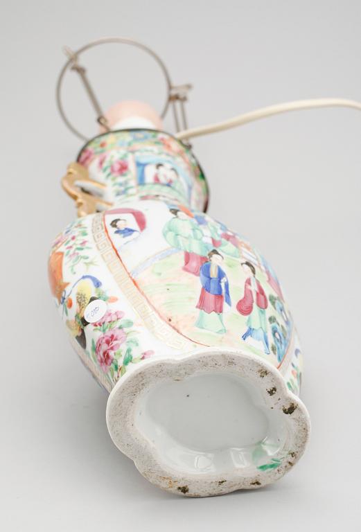 BORDSLAMPA, porslin, Kanton, Kina, 1800-tal.