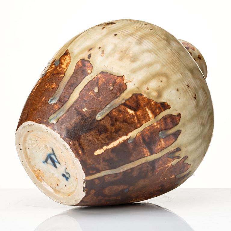 Bode Willumsen, a stoneware jar, Denmark 1920-1940s.