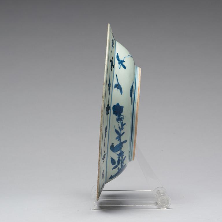 A blue and white dish, Ming dynasty, 17th Century.