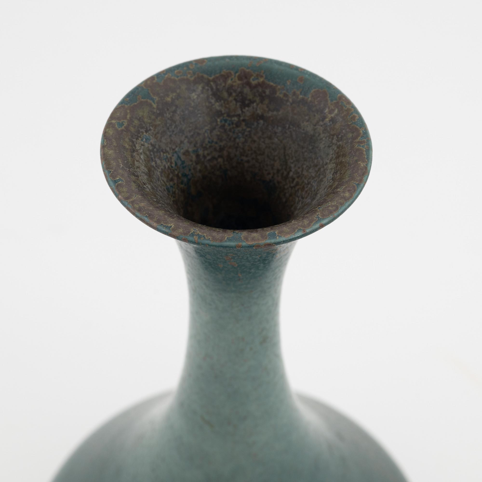 Gunnar Nylund, a stoneware vase, Rörstrand.