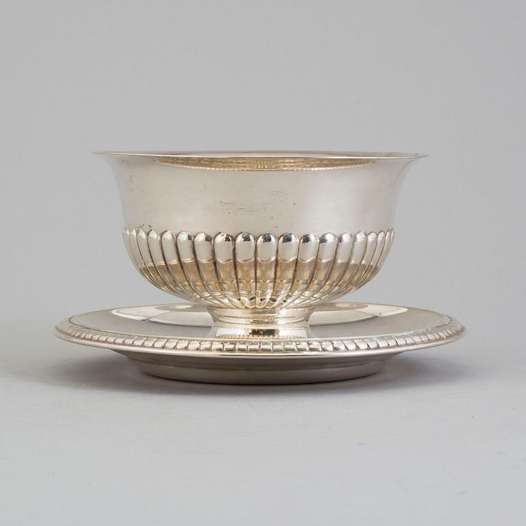 A 1927 silver bowl by KGM GAB, Uppsala.