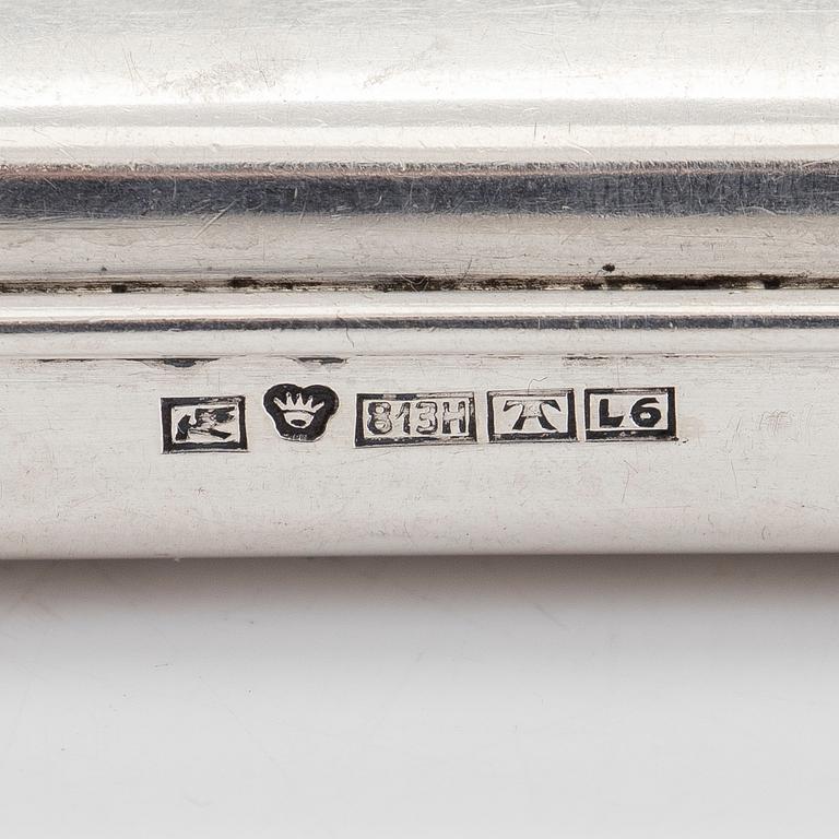 Tre silverdosor och brevkniv i filigran, silver. 1900-talets första hälft och 1800-talets andra hälft.