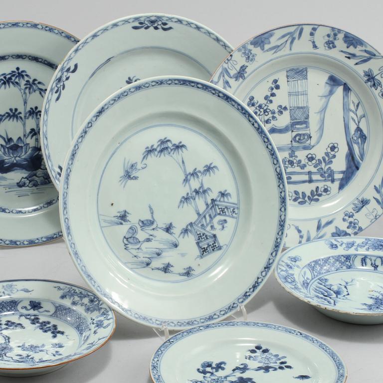 TALLRIKAR, 9 st (5 + 1 + 3 st), porslin, Kina.