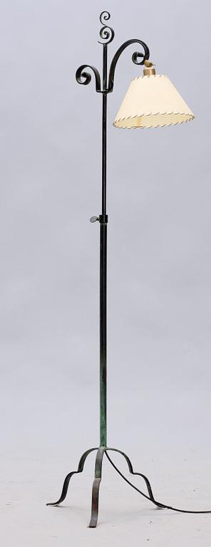 GOLVLAMPA, smidesjärn, 1900-tal.