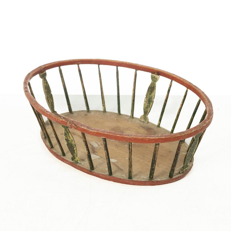 Pine basket, folk art, Jämtland, 19th century.