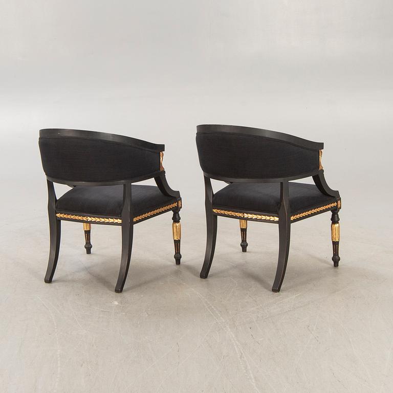 Baljfåtöljer ett par Gustaviansk stil 2000-tal.