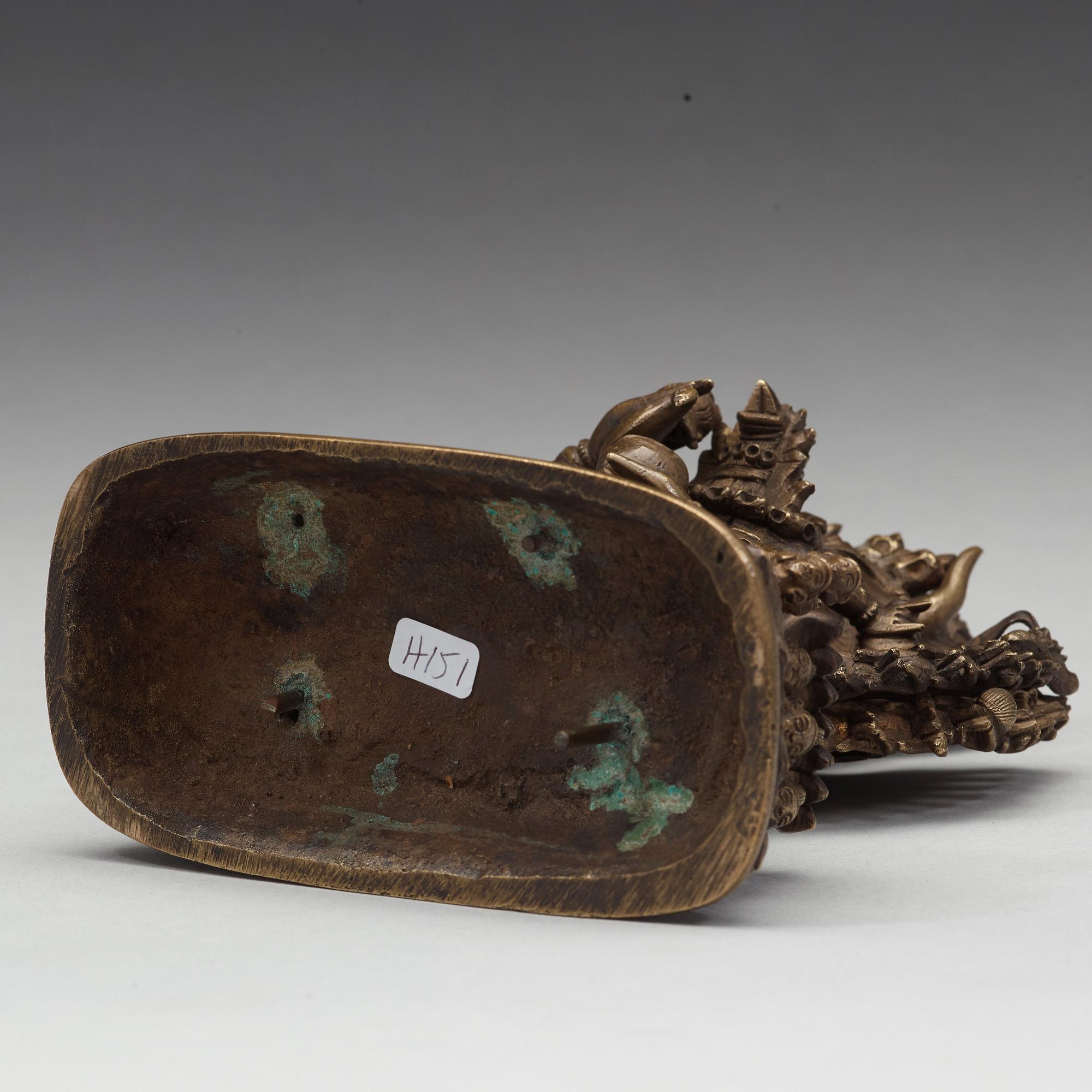 A bronze figure of Yamantaka, Tibet, tidigt 1900-tal.