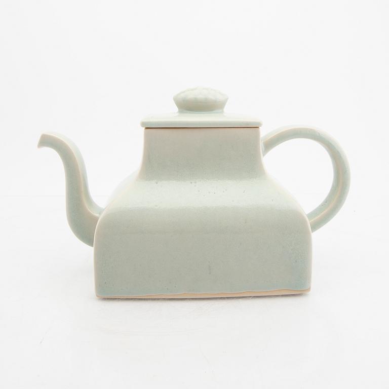 Signe Persson-Melin, a glazed ceramic teapot, signed by hand, dated 2012 and numbered 79/100.
