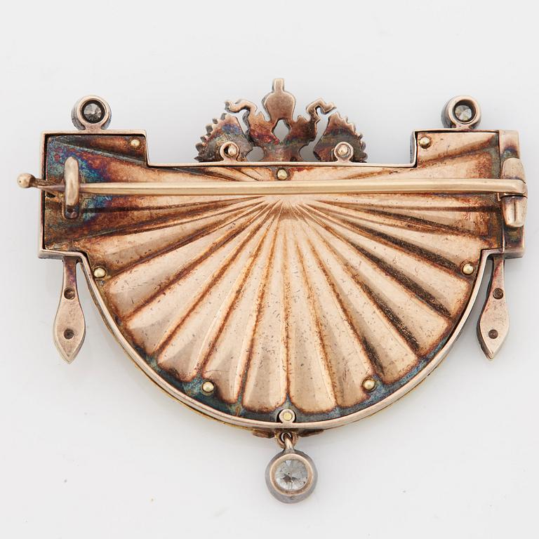 FABERGÉ, Nobelbrosch, guld, emalj och diamanter.