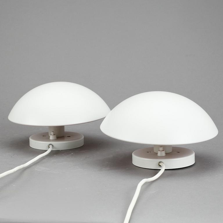 VÄGGLAMPOR, ett par, Louis Poulsen, 1980-tal.