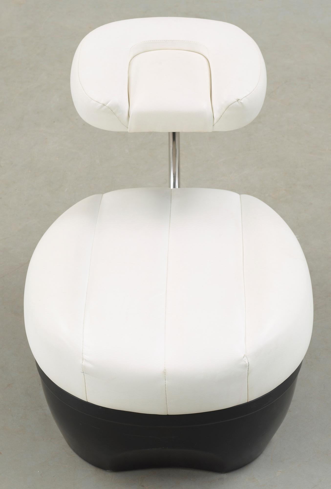 PALL, Achille Castiglioni, "Primate", pall, Zanotta, Italien.