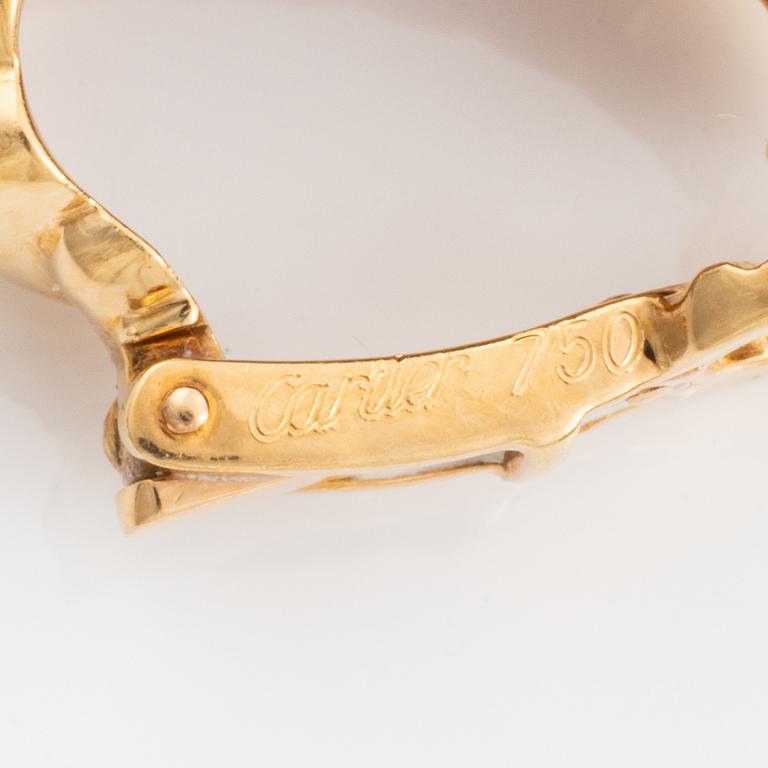 Cartier ett par örhängen 18K guld med runda briljantslipade diamanter.