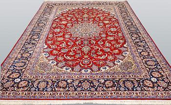 Carpet, Isfahan, part silk, 312 x 210 cm.
