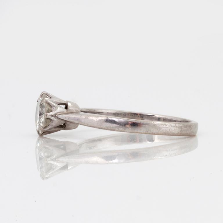 A 0,75 ct diamond ring. Quality approximately H/SI.