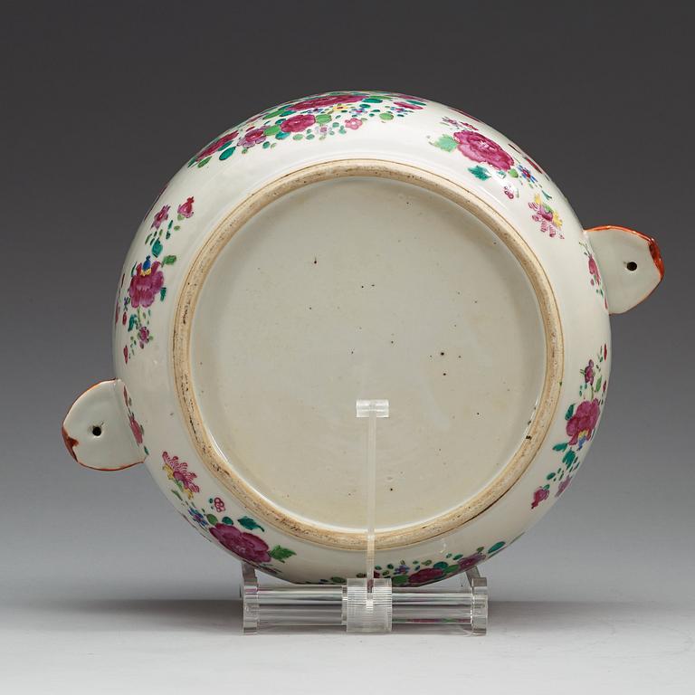 A famille rose tureen with cover, Qing dynasty, Qianlong (1736-95).