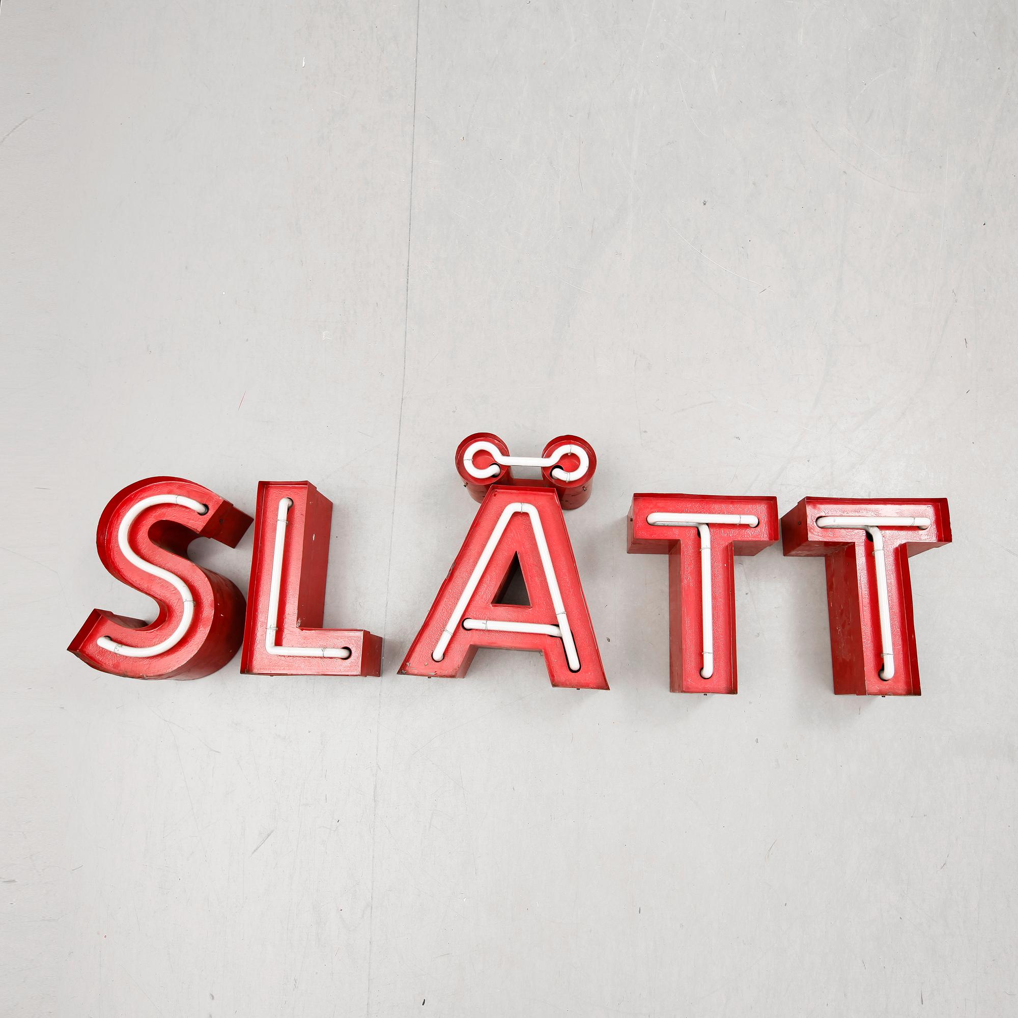REKLAMSKYLT, 1900-talets första hälft.