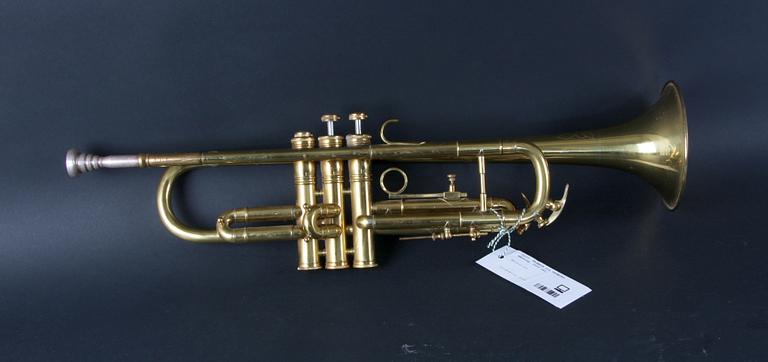 TROMBON och TRUMPET, mässing, 1900-tal.