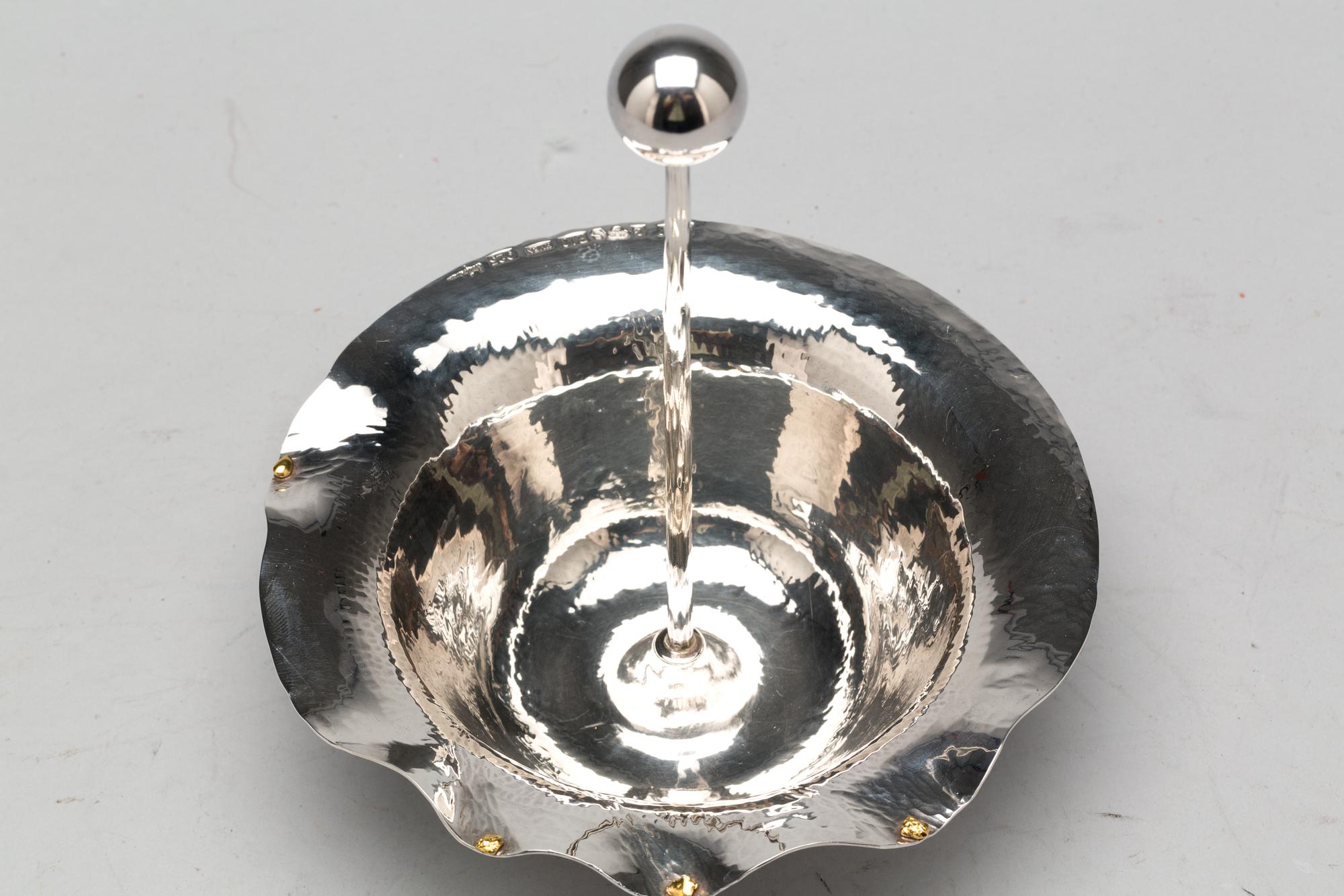 SILVERSKÅL/GODISSKÅL, silverhalt 925. Owe Johansson, Landskrona, HVEN (Ven), 1991. Vikt ca 262 g.
